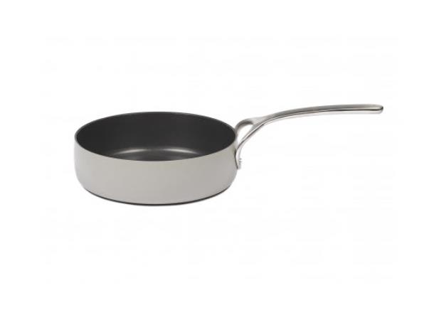 PURE sauteuse Ø:240mm/3,1ltr, grå Bruk til tilberedning og/eller servering