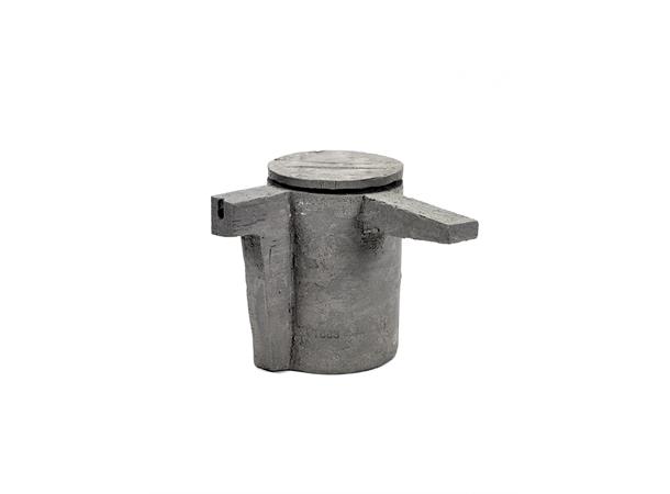 **FCK tekanne rund Ø:100/H:150mm, betong Rått og uhøvelet av Fréderik Gauthier