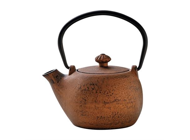 Tekanne i støpejern 0,30ltr, bronse PLAYGROUND. Leveres med sil-innsats
