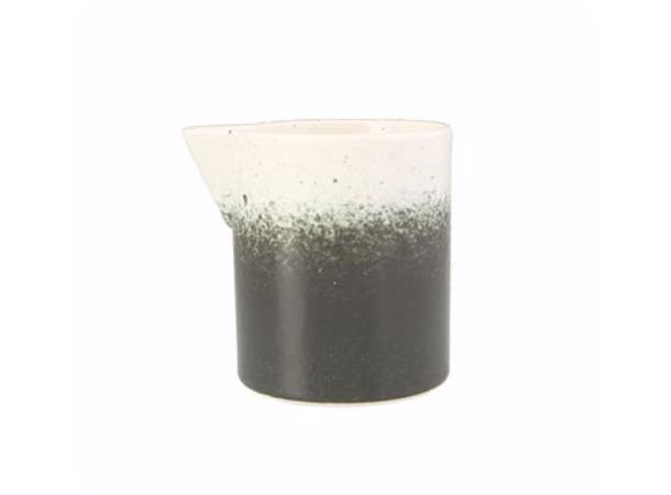 LYKKE sausemugge 20cl. Beige/sort Ø:66mm H:77mm Volum:20cl Vekt:145gr.