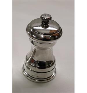 Pepperkvern i sølv 