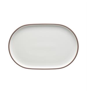 SHIRO oval tallerken 300x193mm Dekor: Hvit med ytterlinje i kobber 